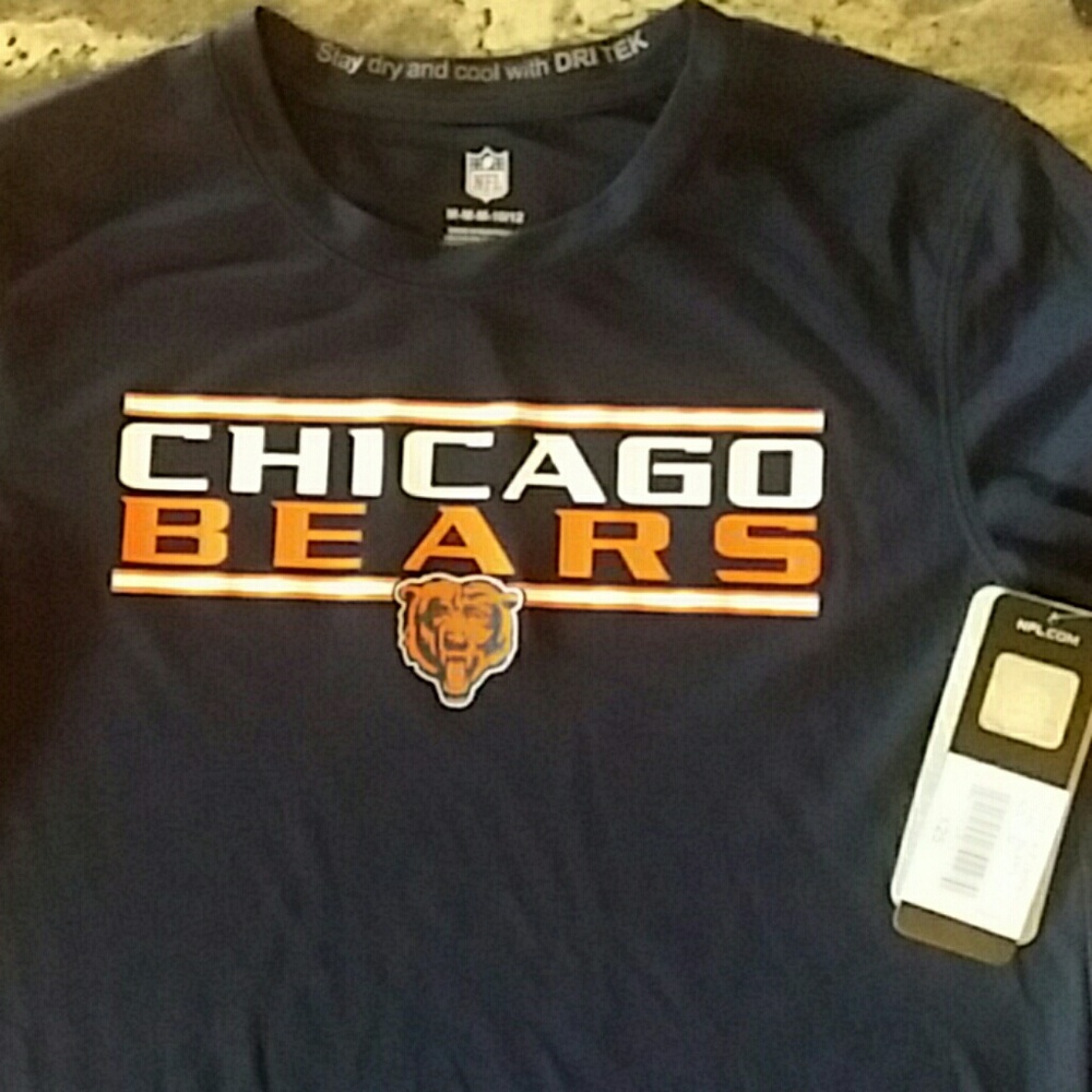 NWT  Chicago Bears stay dry and cool w/ dry tech
